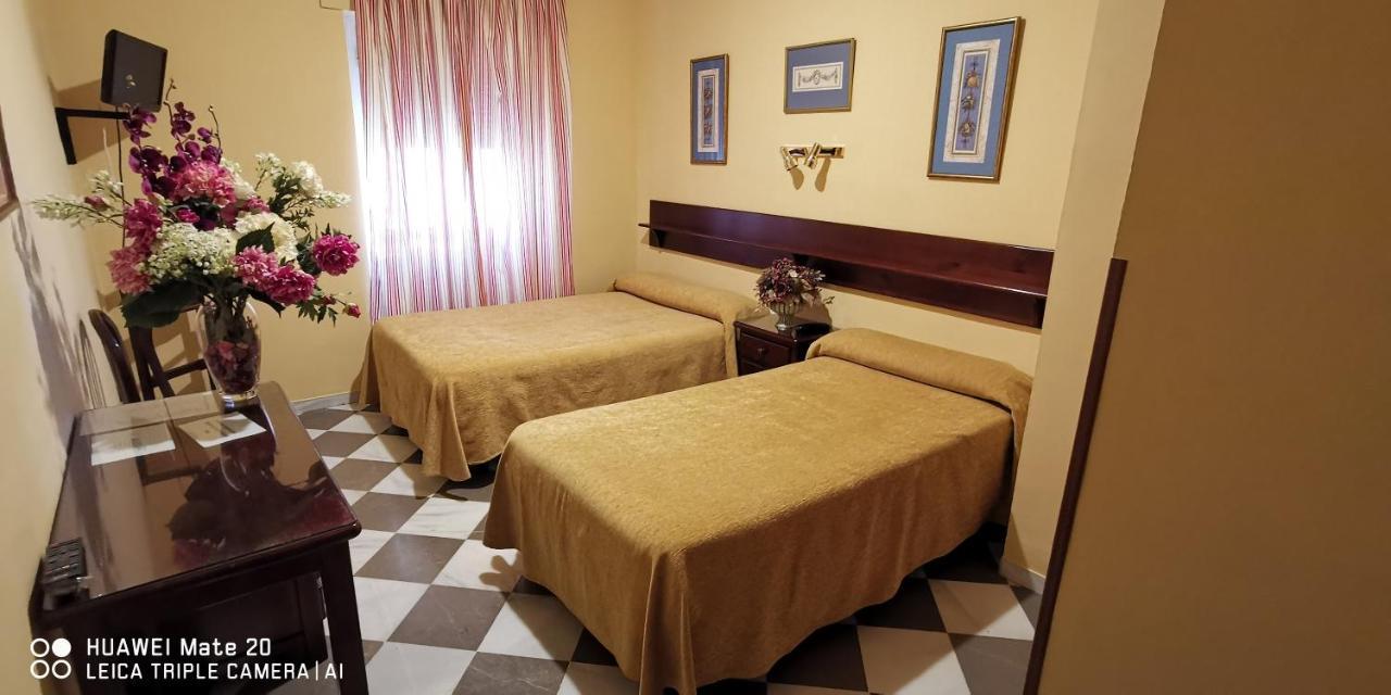 Hotel San Pedro Carmona  Exteriér fotografie