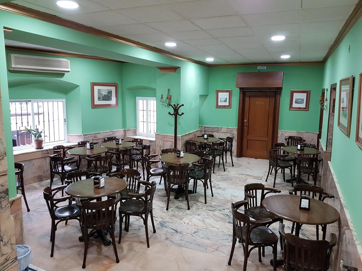 Hotel San Pedro Carmona  Exteriér fotografie